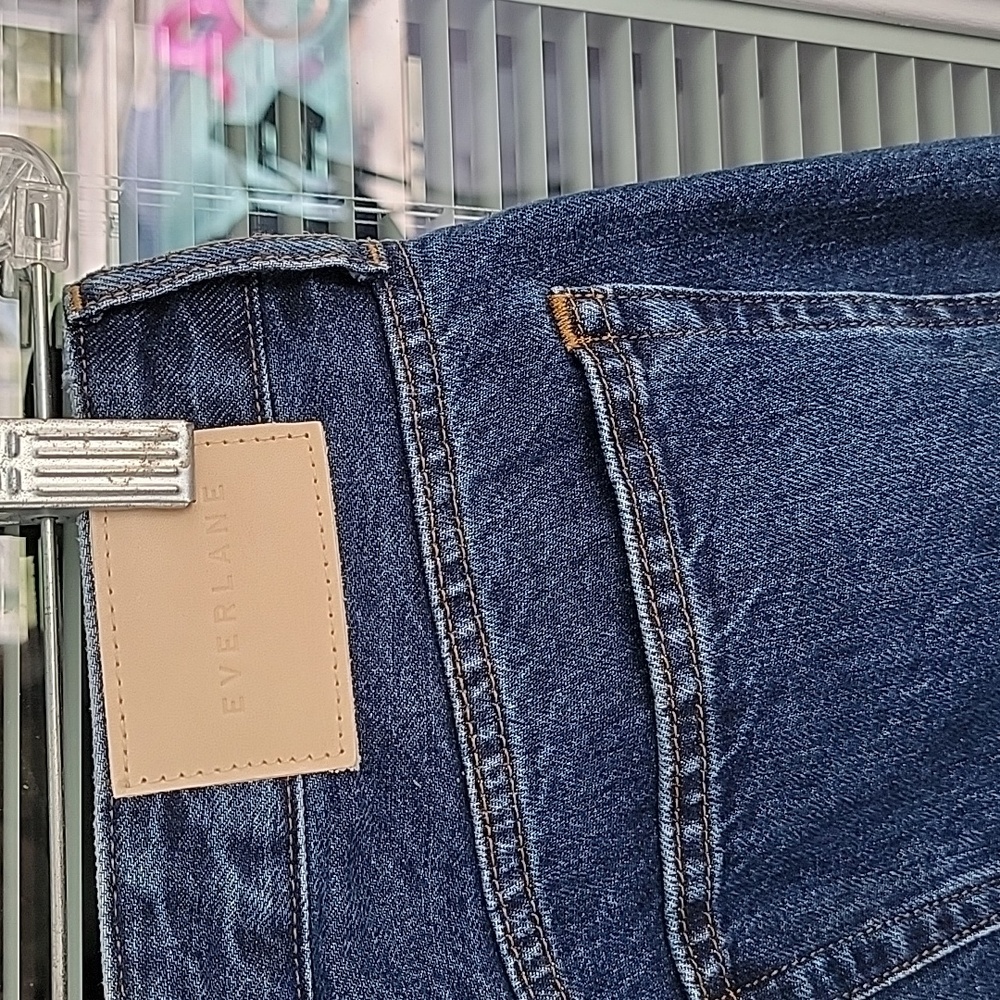 Everlane The Curvy 90s Cheeky Straight Rigid Crop Jean Sz 29 Button Fly - Picture 5 of 11